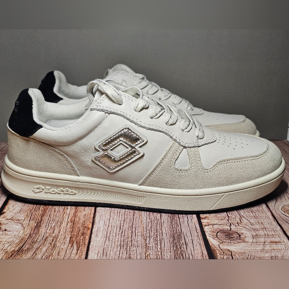 Women's Lotto Indoor Soccer Shoes